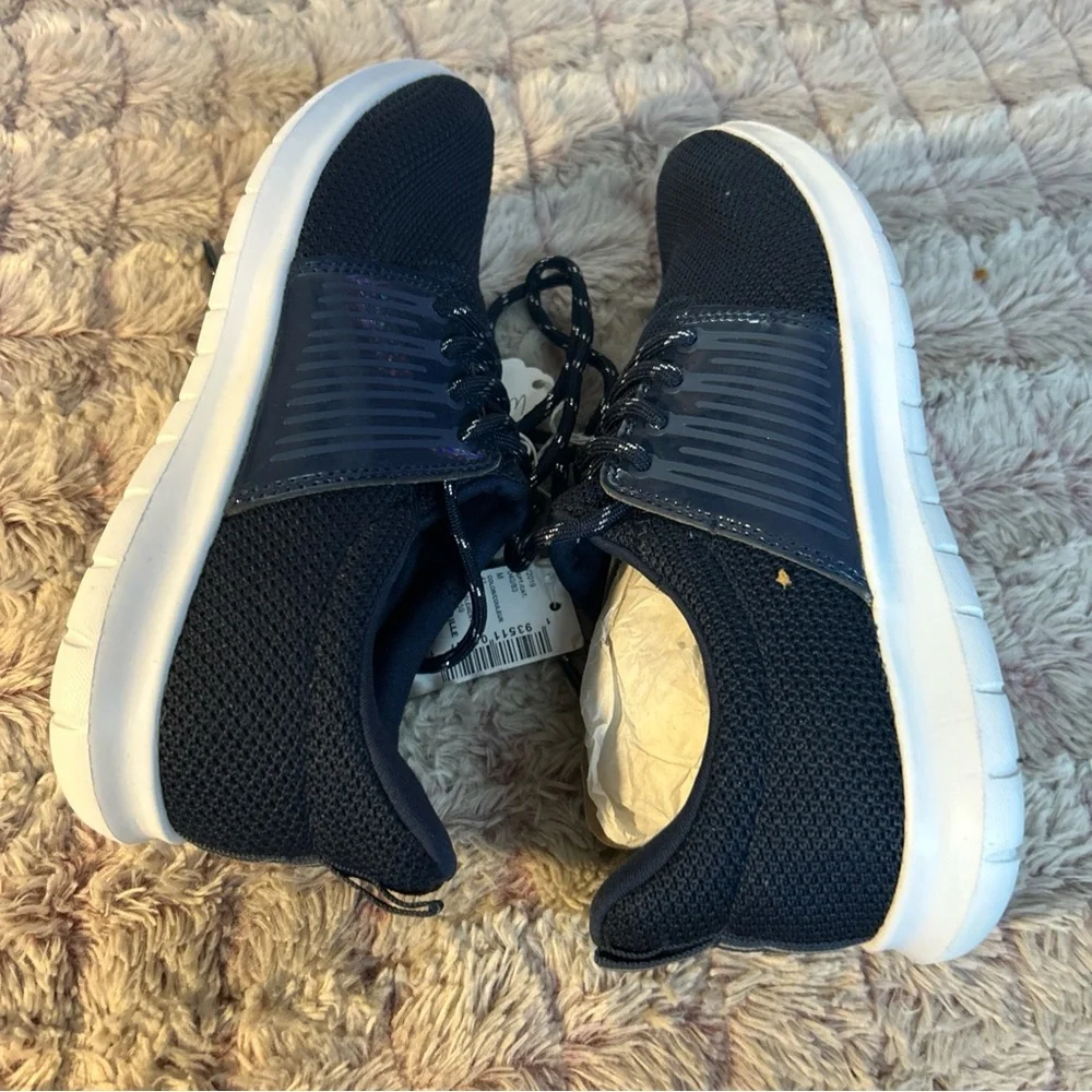 The Children's Place Girl Navy Sneakers size 4
